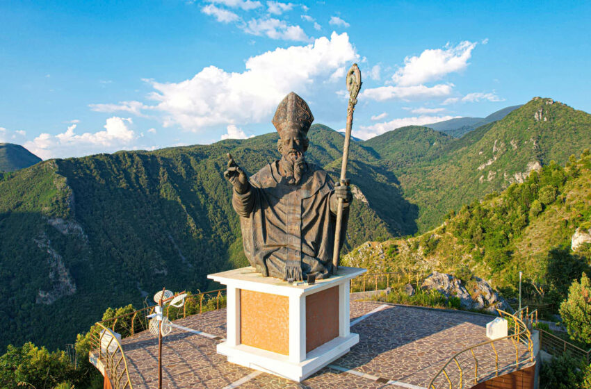  Buonvicino. La Festa di San Ciriaco, sfondo di panorami mozzafiato